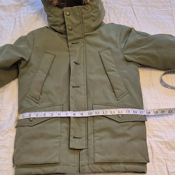 GAP Olive Parka with Faux Fur Trim - Picture 5 of 15